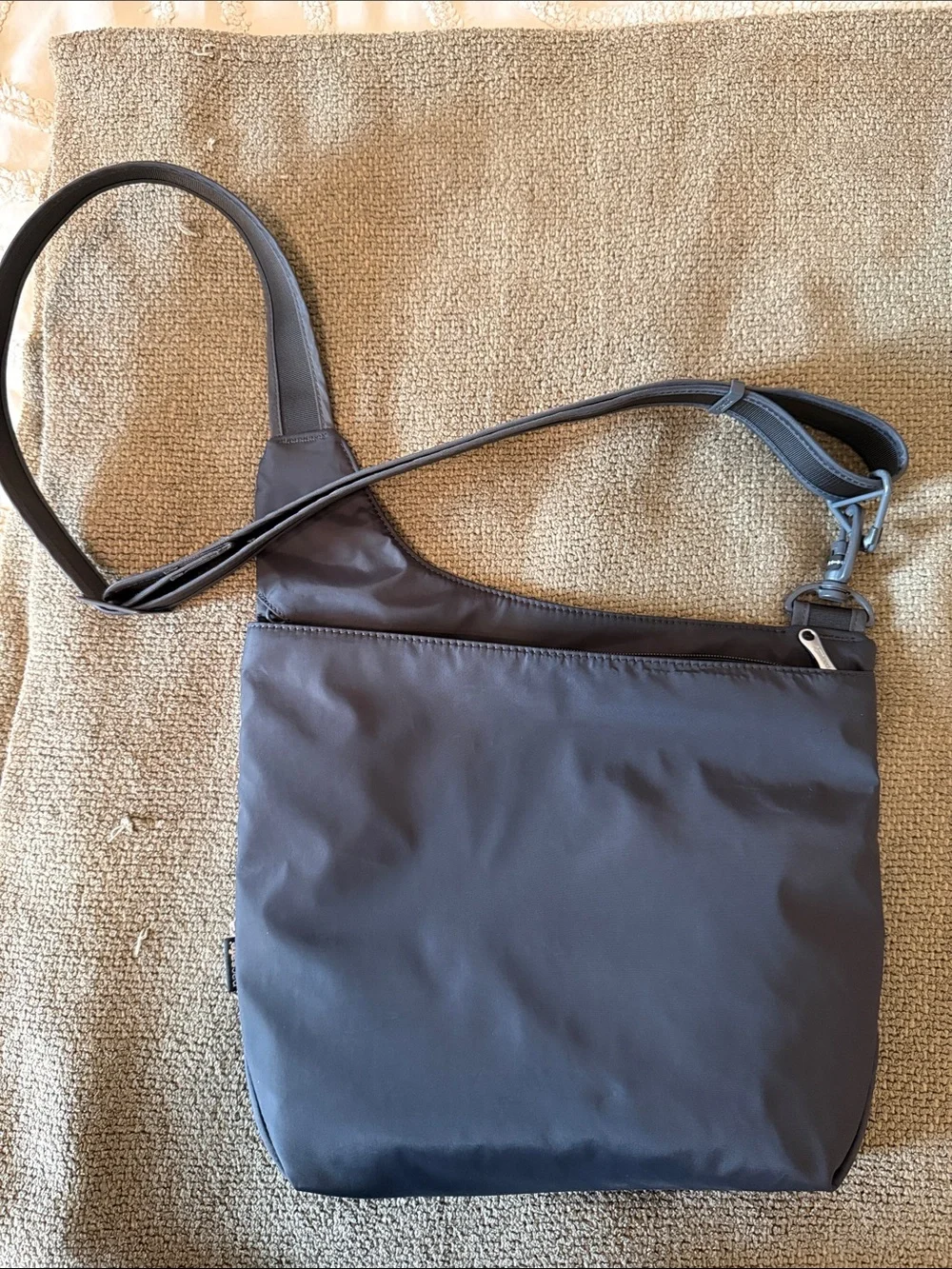 Pacsafe Black Crossbody Messenger Bag with Front Zip